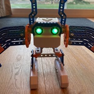 Meccano Micronoid “Basher” (Blue) Robot
